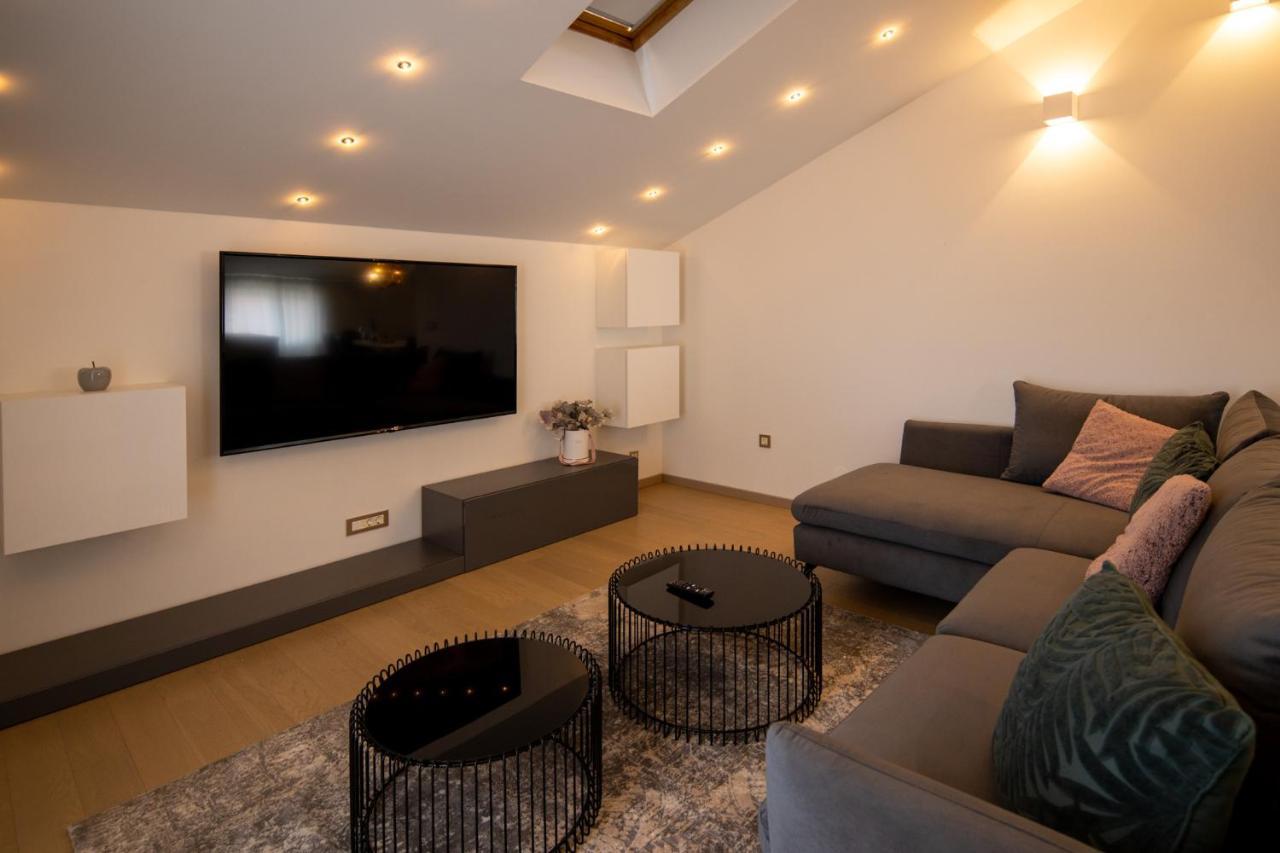 Lumaja Luxury Apartman Біоград-на-Мору Екстер'єр фото